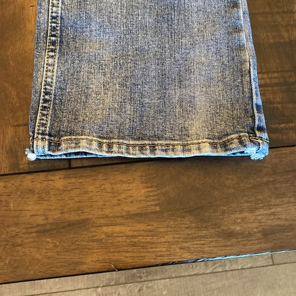 Wrangler Retro Slim Boot - Picture 2 of 6